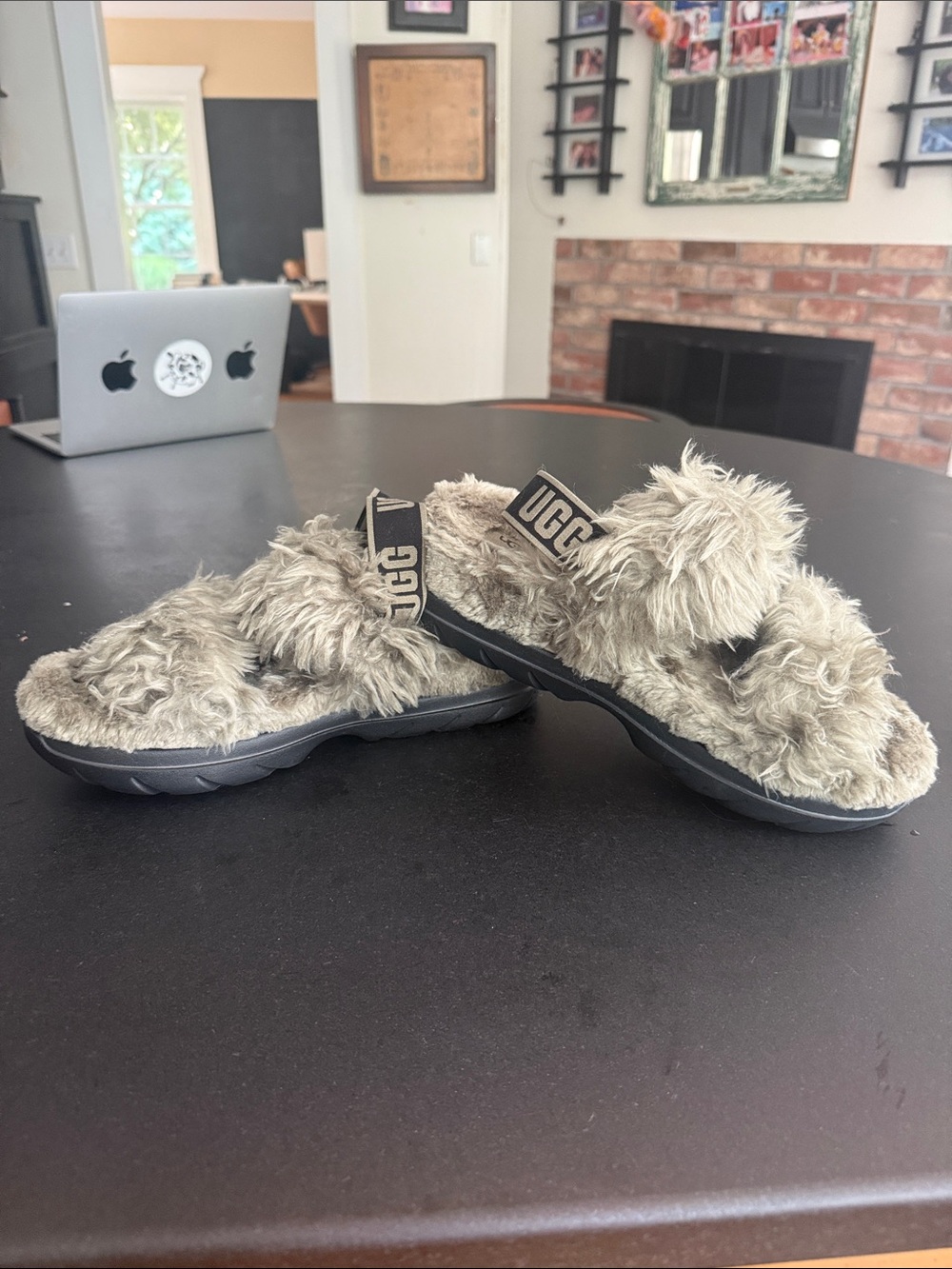 New UGG Fluff Sugar Sandals Burnt Olive size 10
